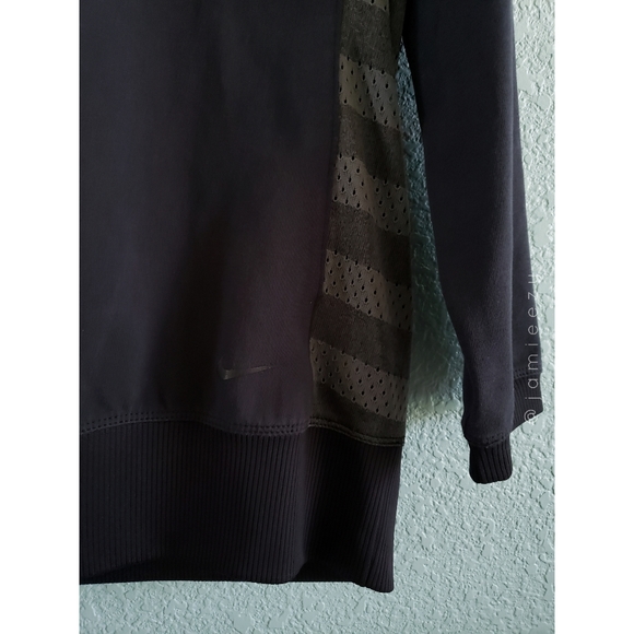 Nike Golf | Raglan Dolman Striped Mesh Back Top - Picture 4 of 7